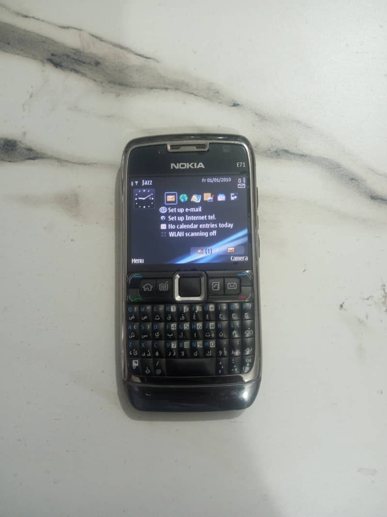 Nokia E71 0