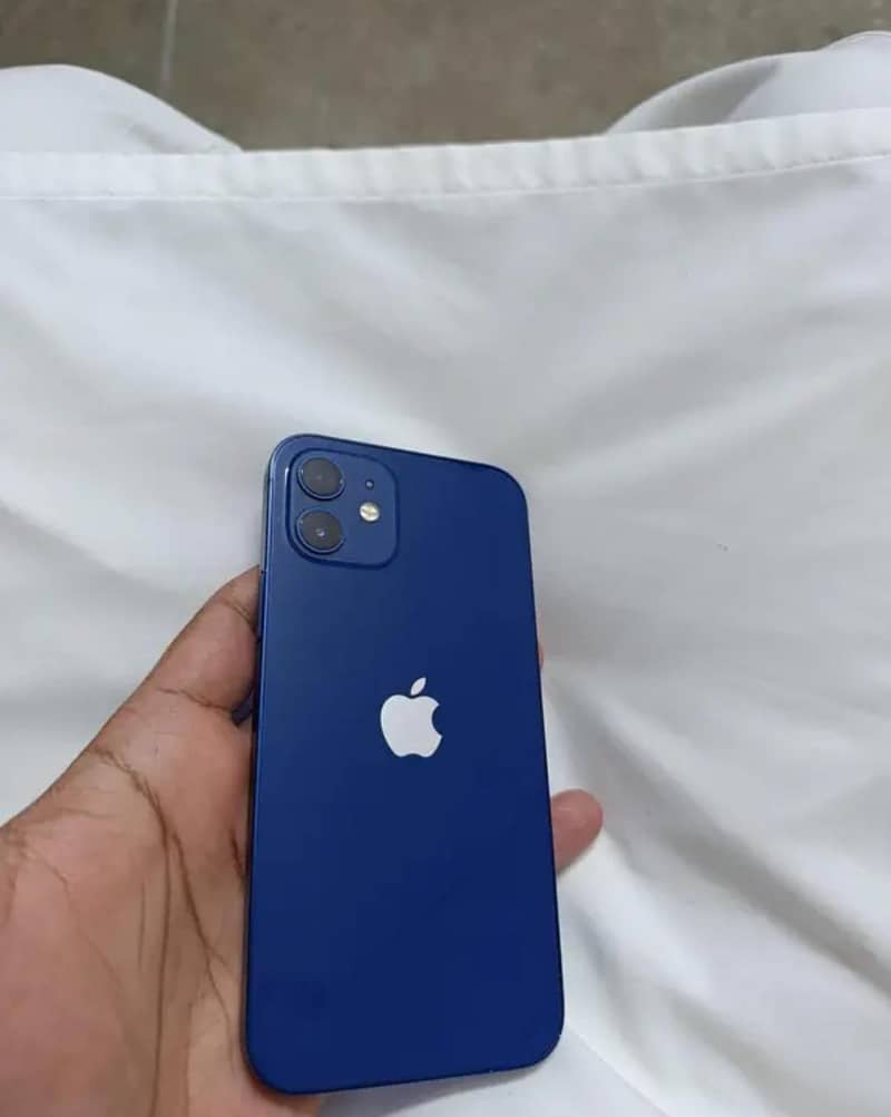 Apple iPhone 12 3
