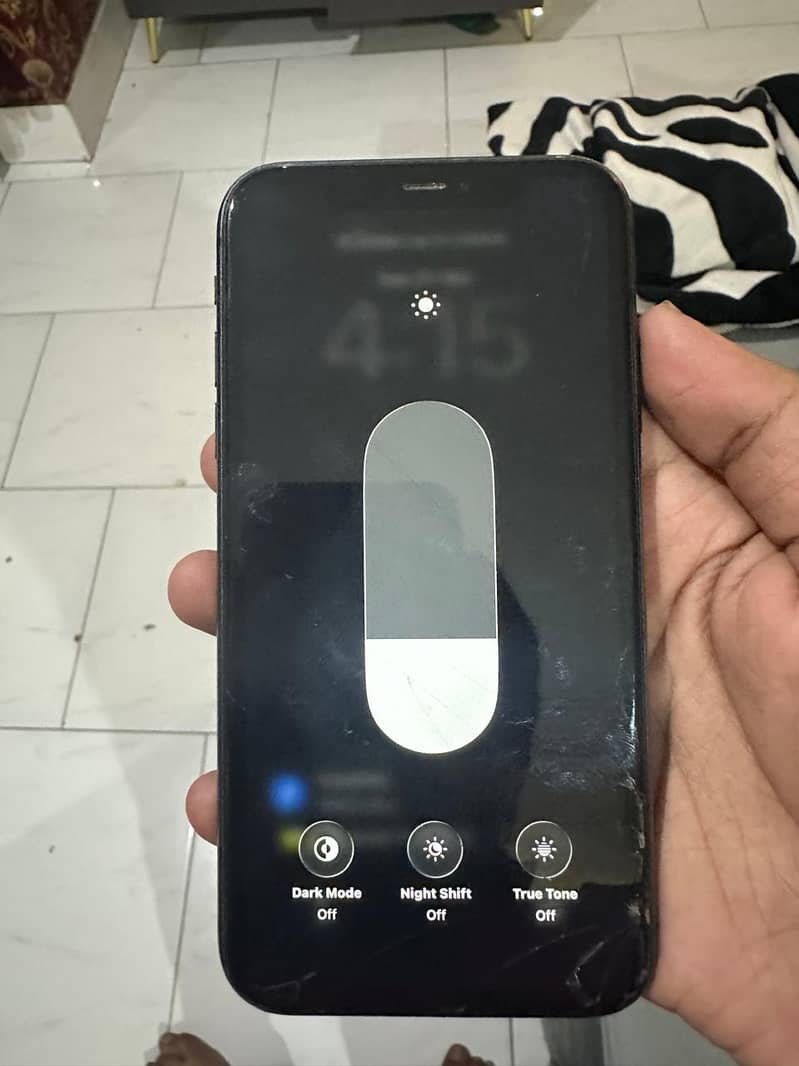 Apple iPhone 11 3