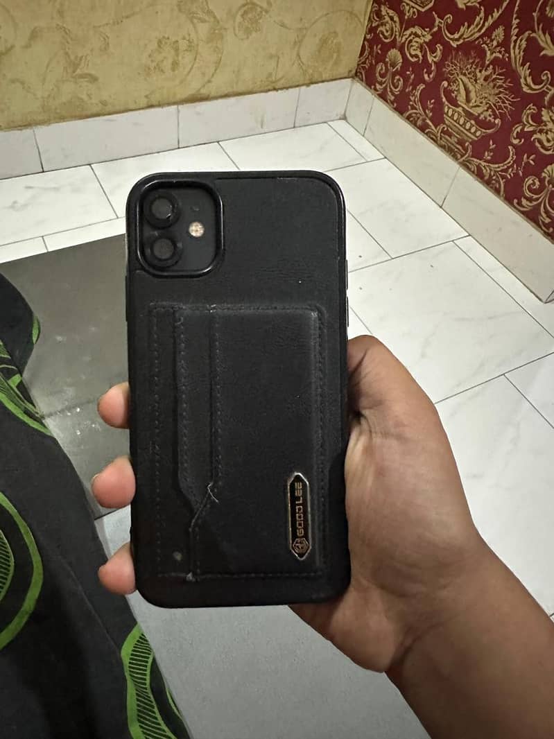 Apple iPhone 11 7