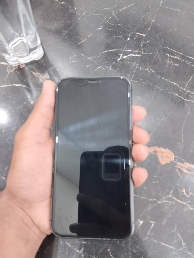 Apple iPhone 11 1