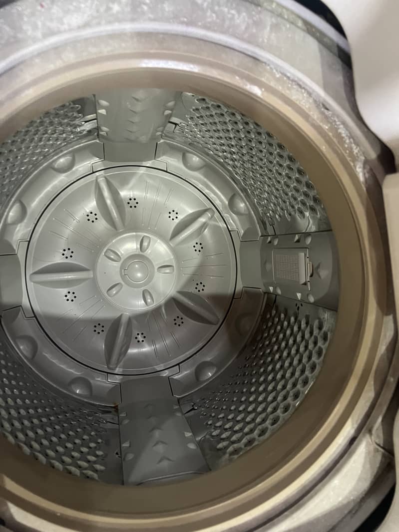Dawlance automatic washing machine 4