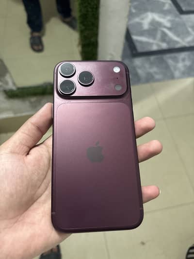 18 pro max burgandy 256 gb