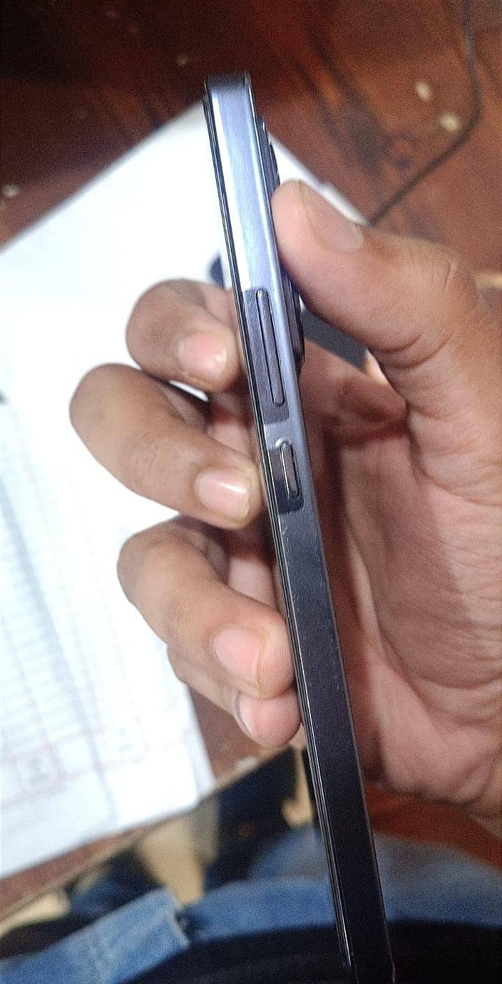 Infinix note 40 2