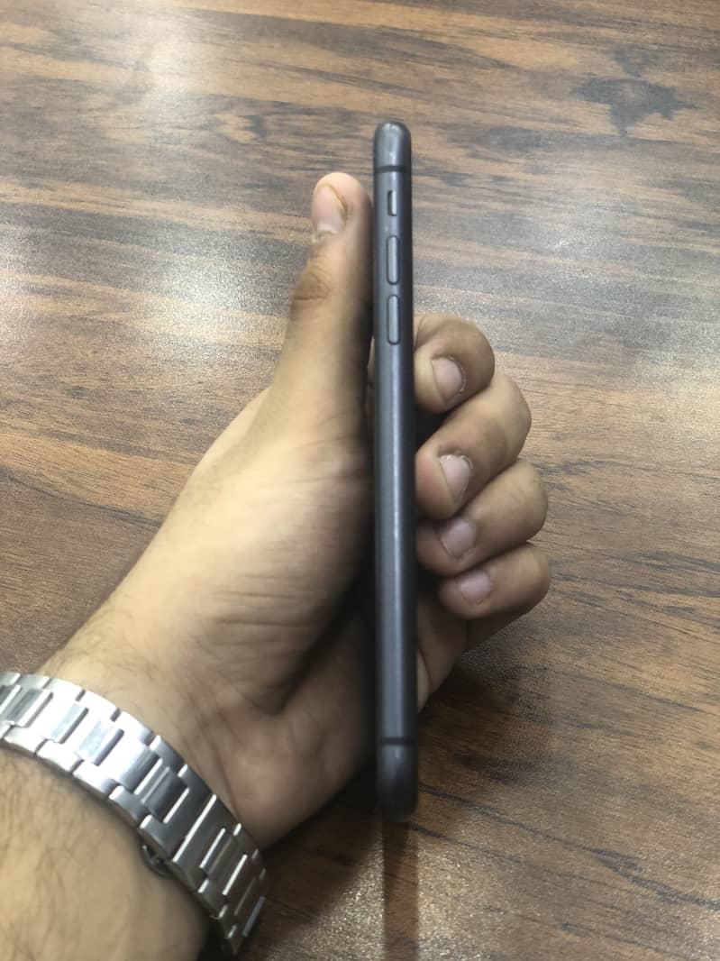 Apple iPhone 11 2