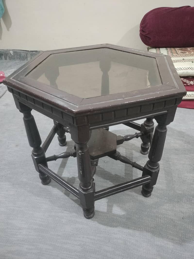 sofa chair & tea table 0