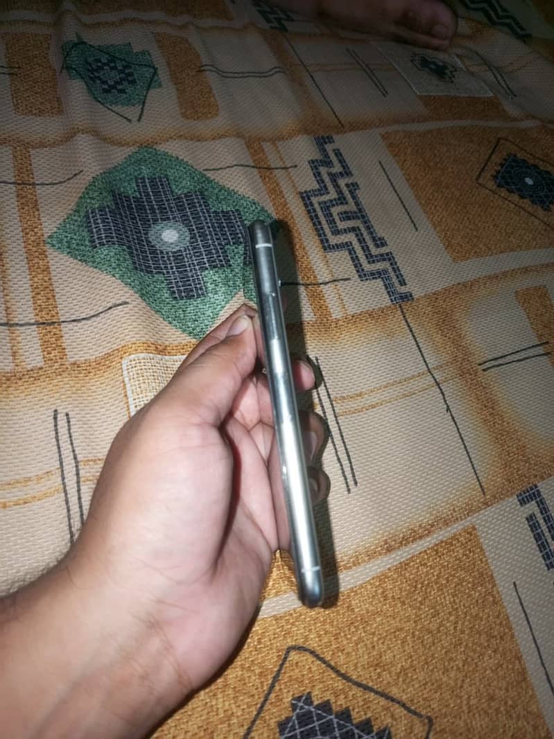 Apple iPhone X 2