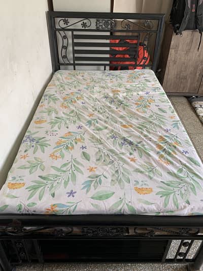 Single Iron Bed