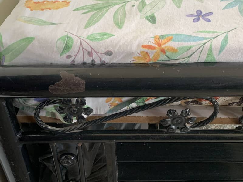 Single Iron Bed 3