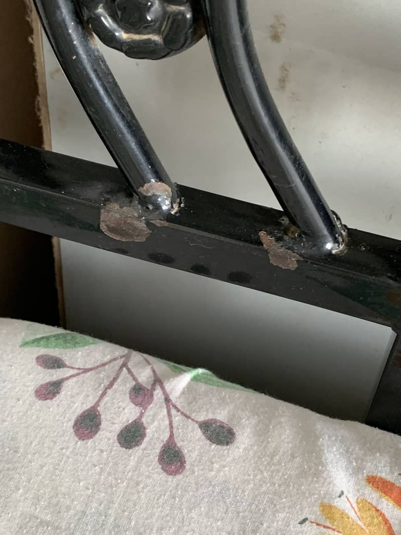 Single Iron Bed 4