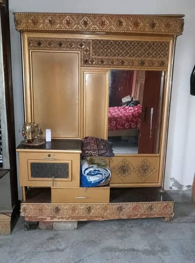 dressing table