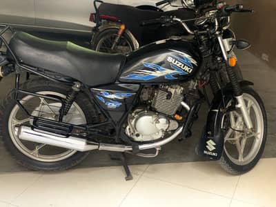 Suzuki gs 150 se 2022