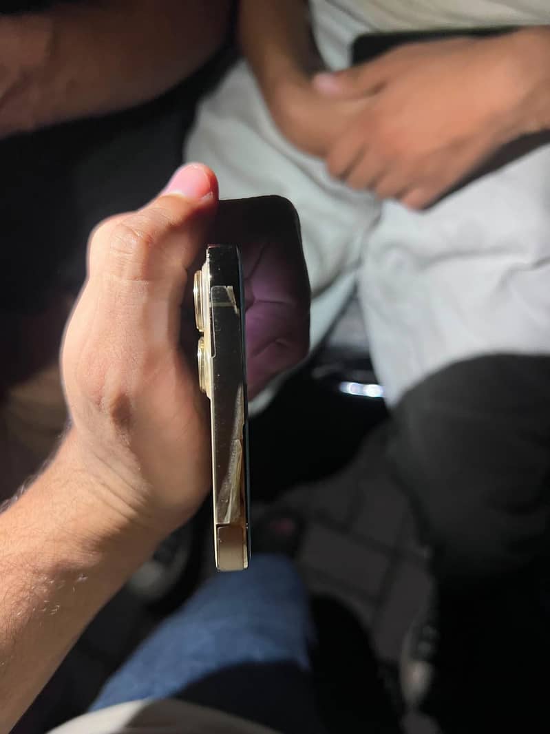 Apple iPhone 12 Pro Max 3