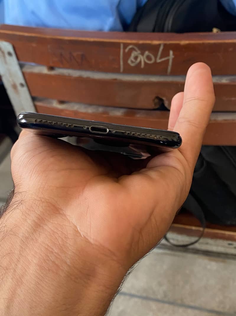 iPhone 7 Plus 10/10 condition 1