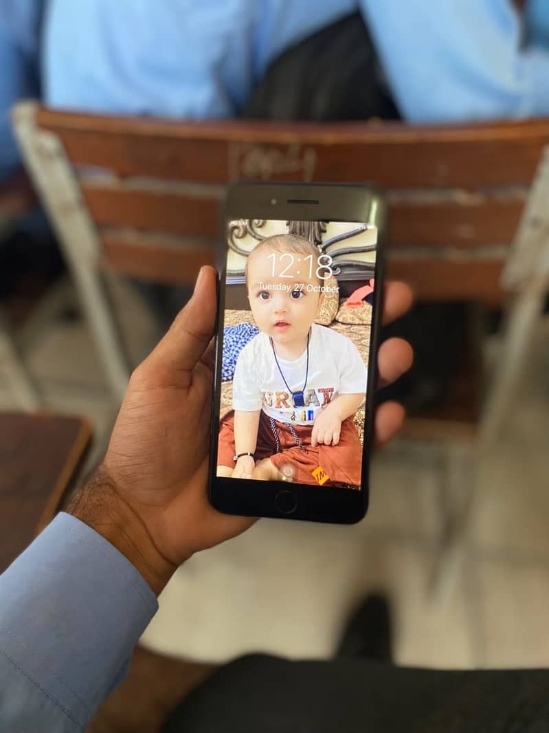 iPhone 7 Plus 10/10 condition 6