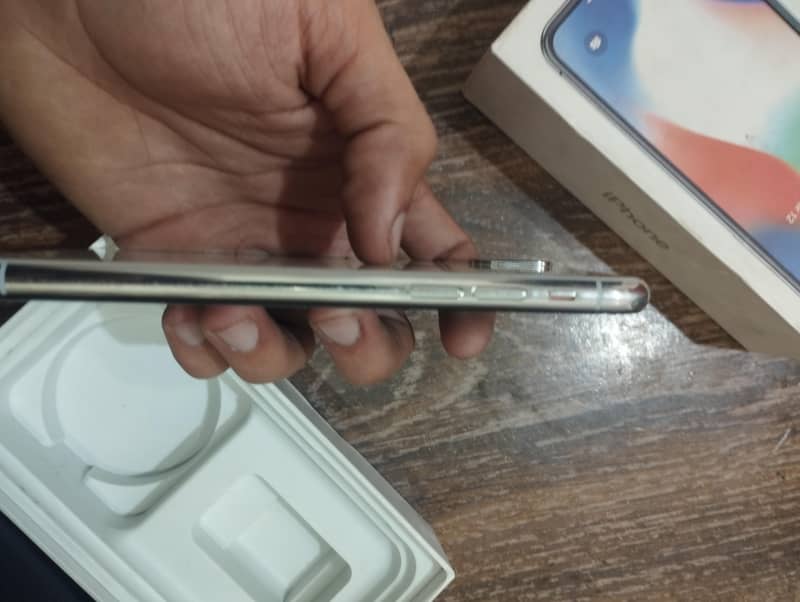 Apple iPhone X 2