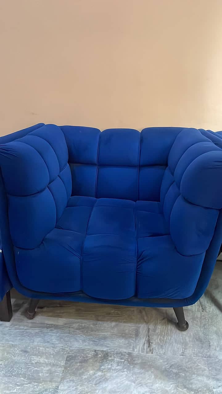 5 Seater sofa set with Cussions 1