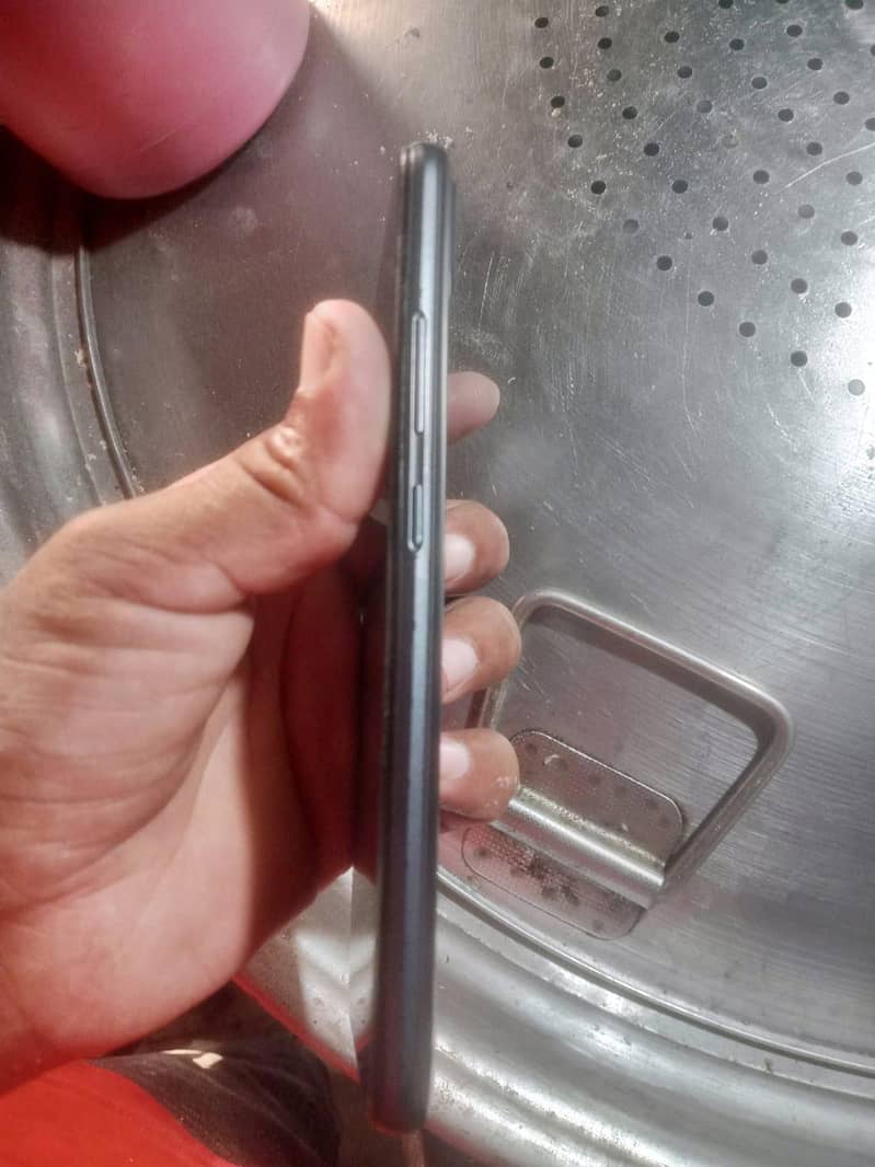 Realme C25 5