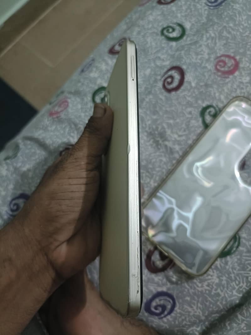 Itel S25 Complete box 4