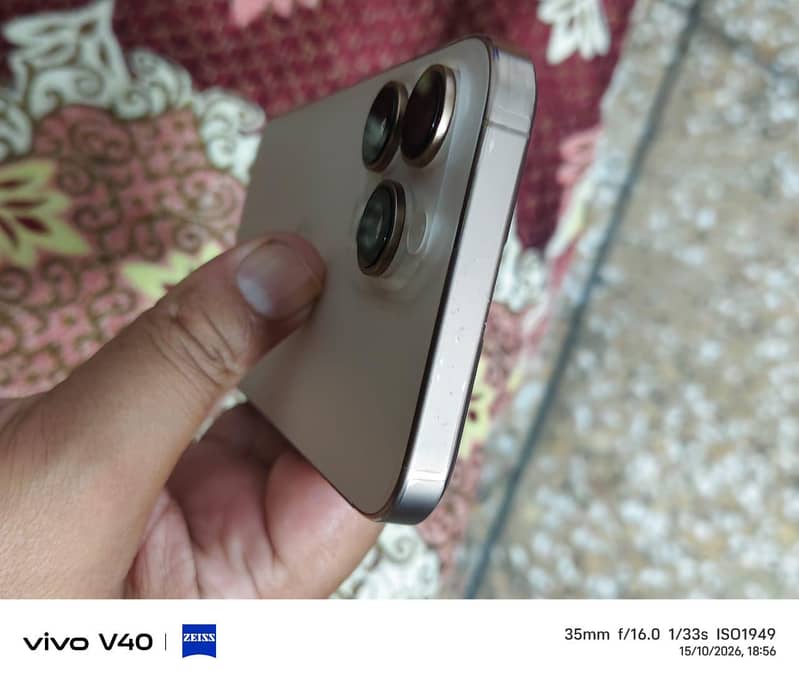 Apple iPhone 16 Pro Max 1
