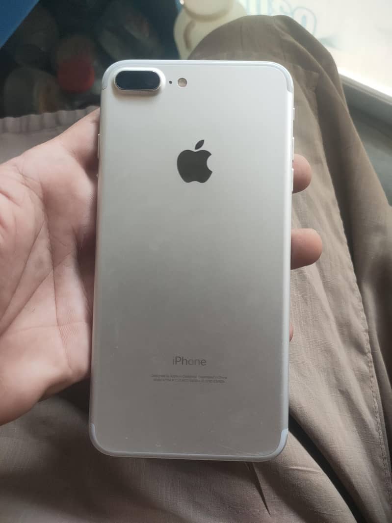 Apple iPhone 7 Plus 0