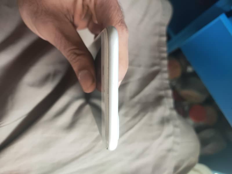 Apple iPhone 7 Plus 3