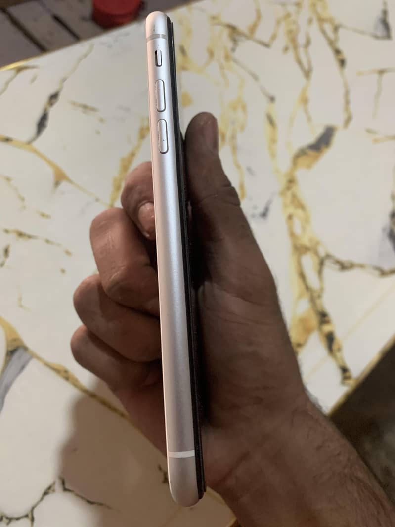 Apple iPhone XR 2