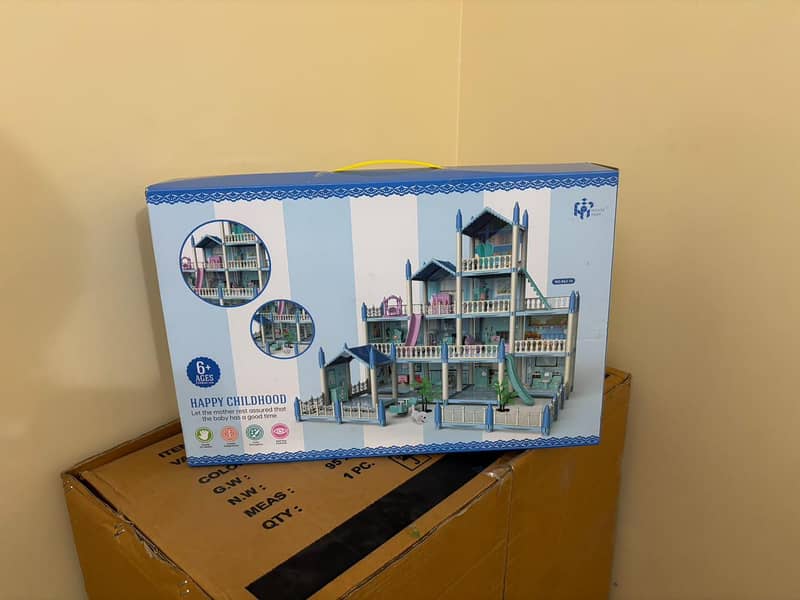 Doll house 0