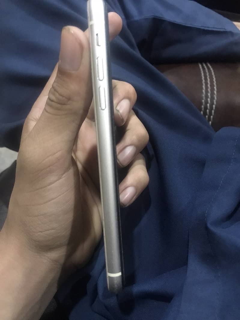 Apple iPhone 11 5
