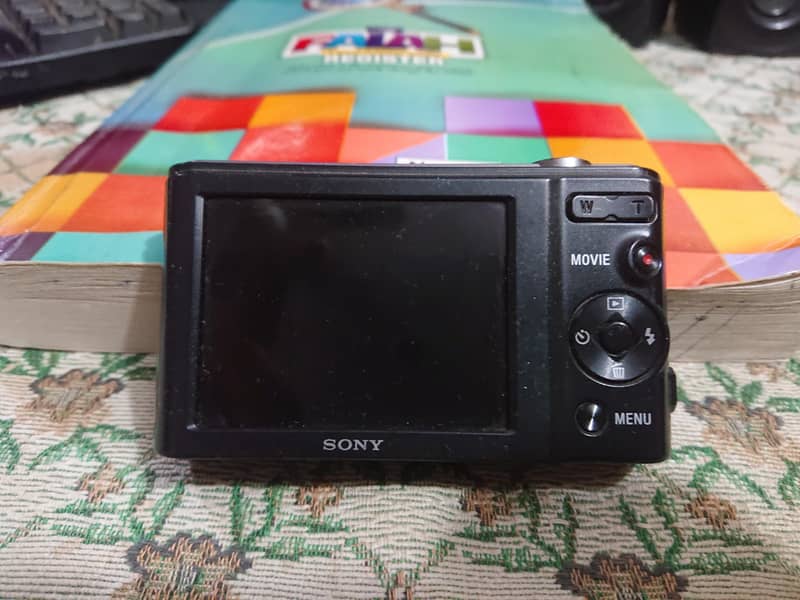 Sony cyber shot Camera 3