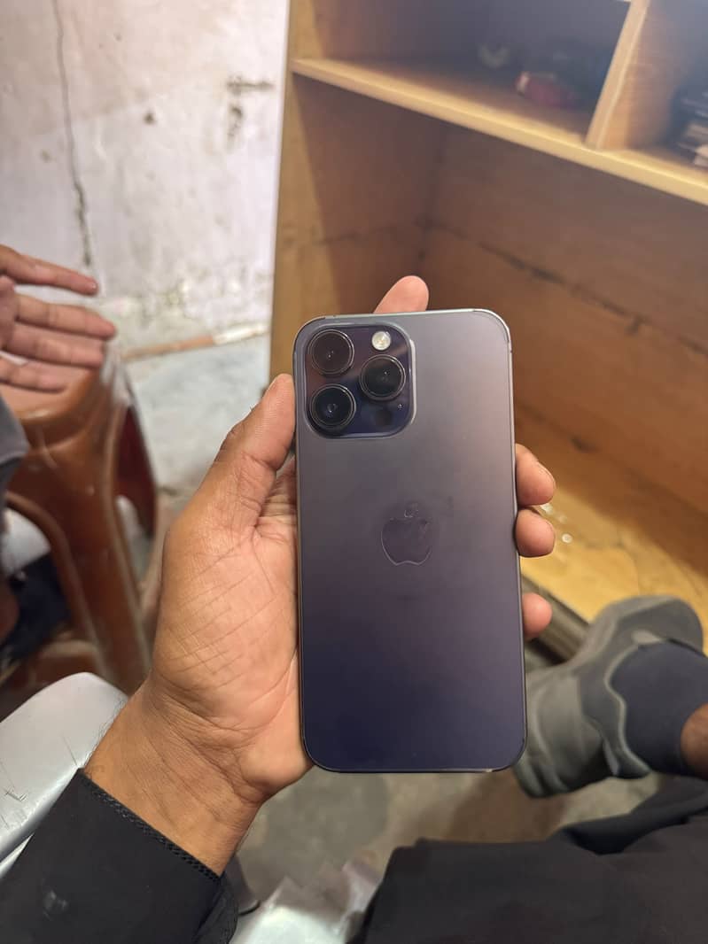 Apple iPhone 14 Pro Max 3