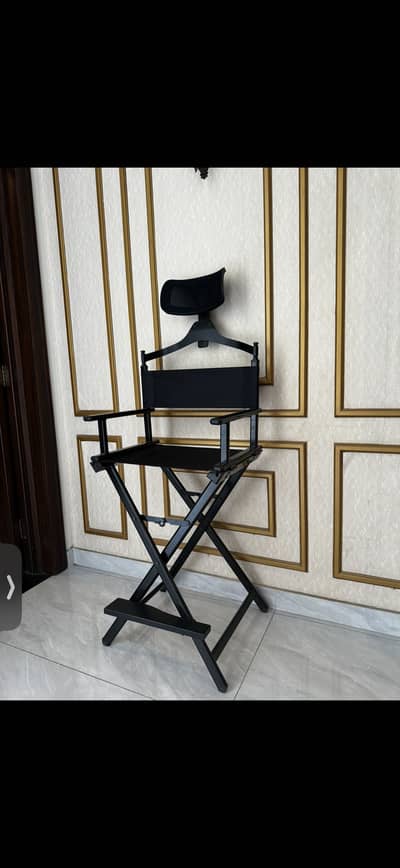 Makeup chair
