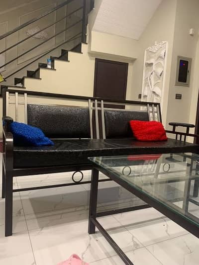 5 seater sofa set with table