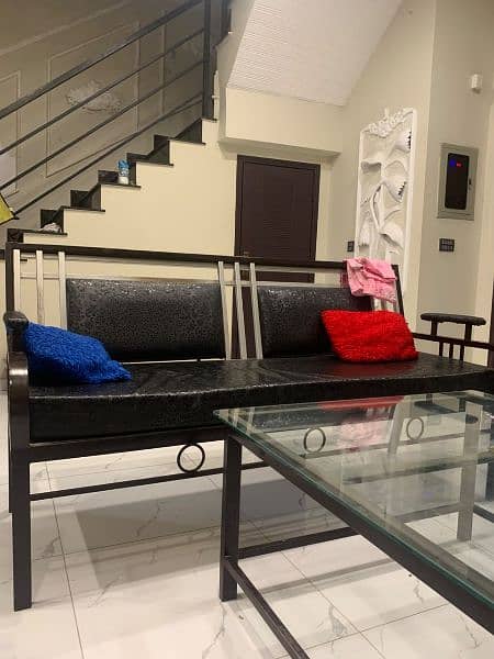 5 seater sofa set with table 1