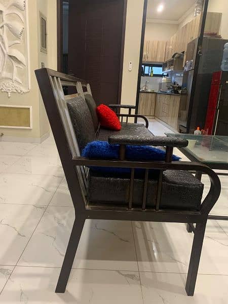 5 seater sofa set with table 3