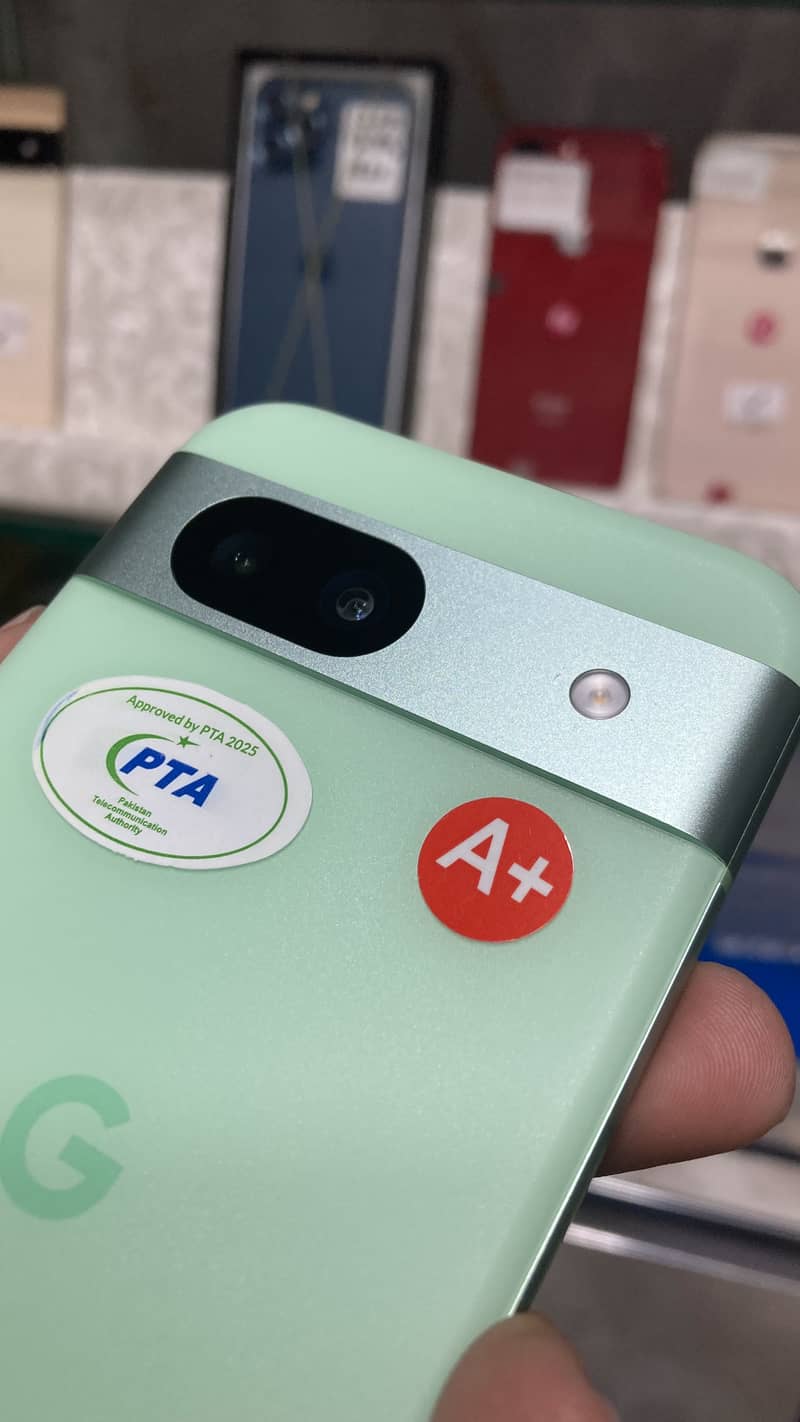 Google Pixel 8a 4