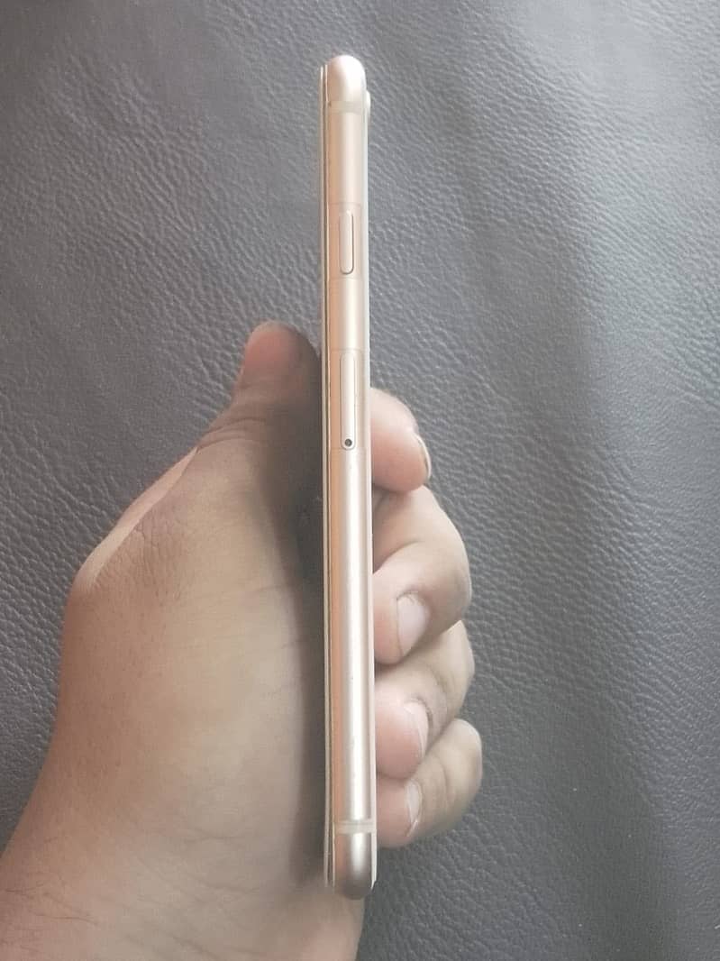 Apple iPhone 8 2
