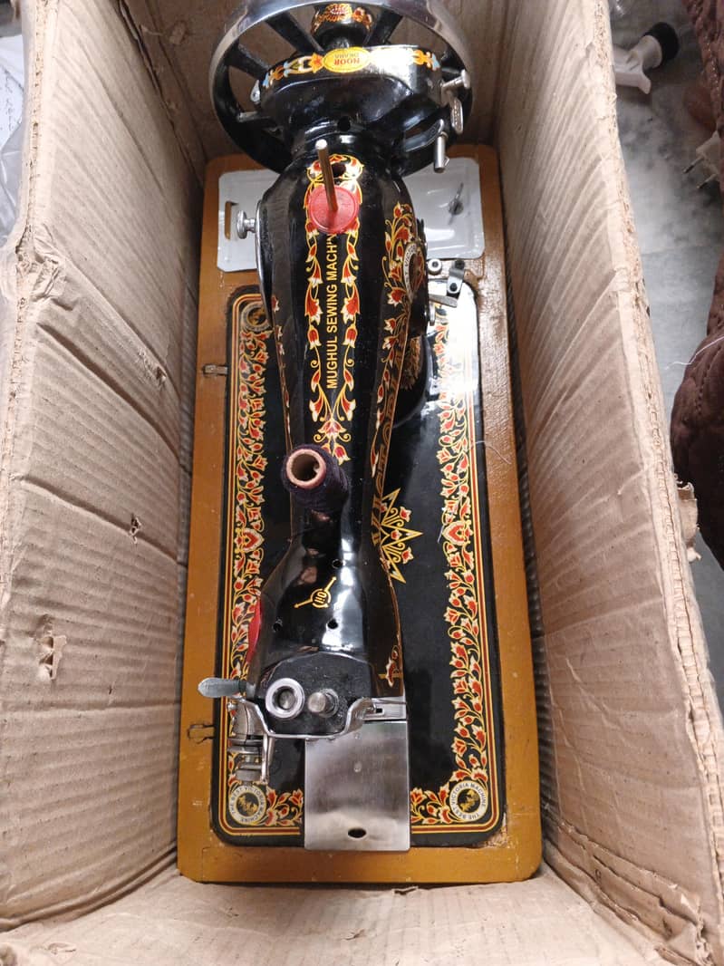 new sewing machine with box 0