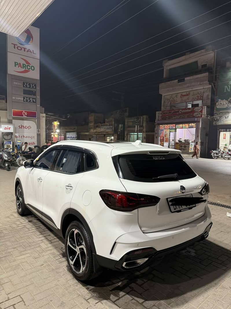 MG HS 2026 4