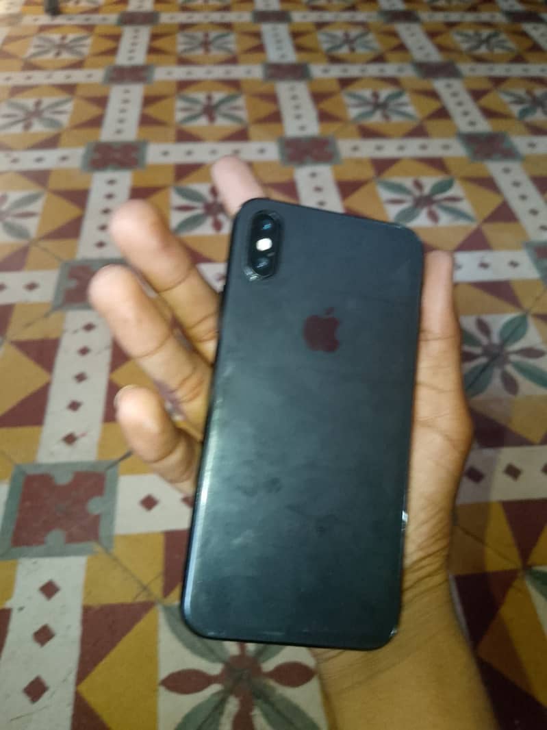 Apple iPhone X 3