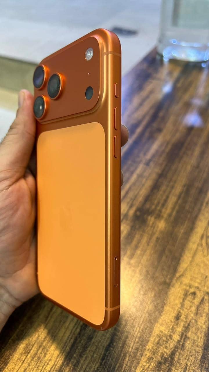 Apple iPhone 17 Pro Max 5