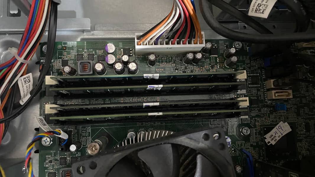 Dell computer. 6