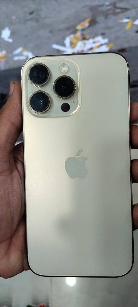 Apple iPhone 14 Pro Max 0