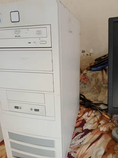 7th Gen Xeon PC  8GB DDR4 GTX 1050 128 SSD