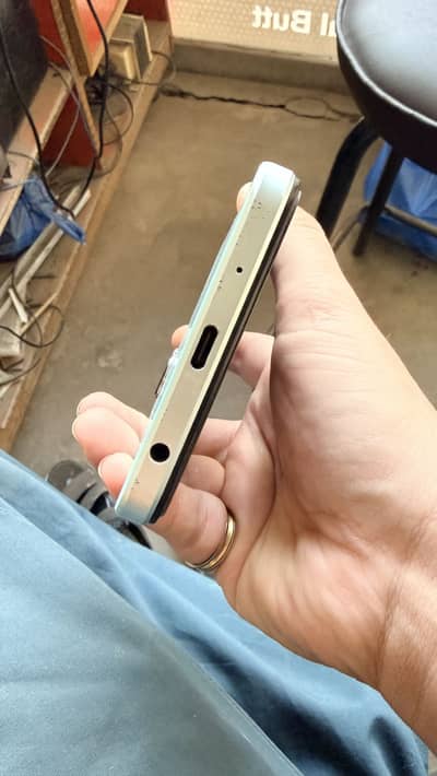 Vivo Y18