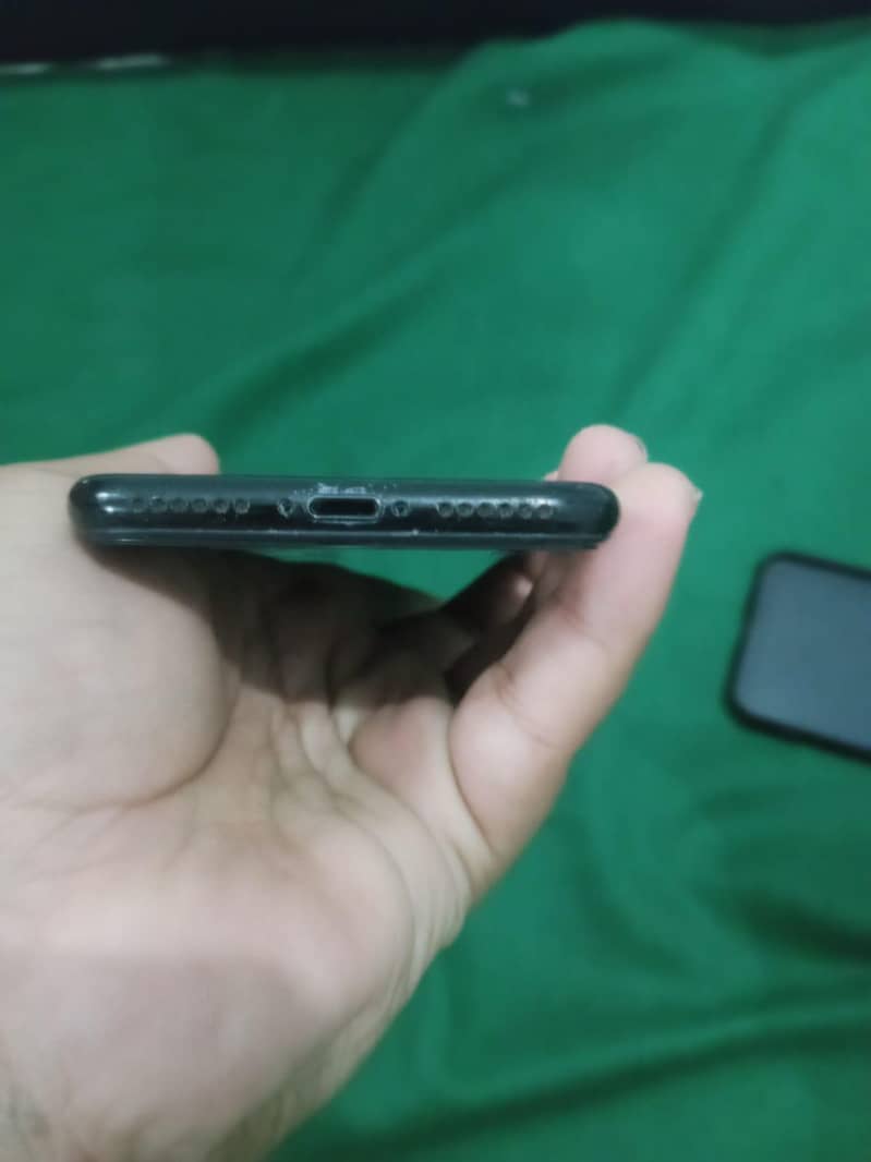 Apple iPhone 7 6