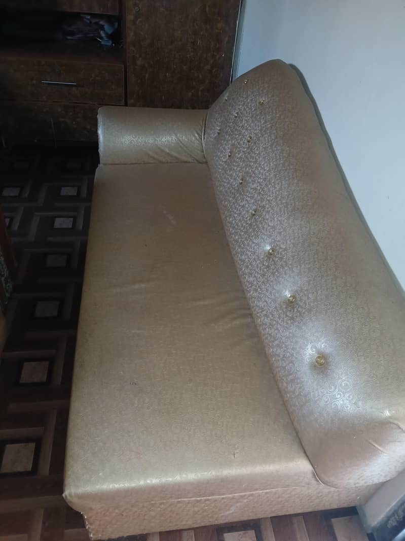 sofa diwan 0