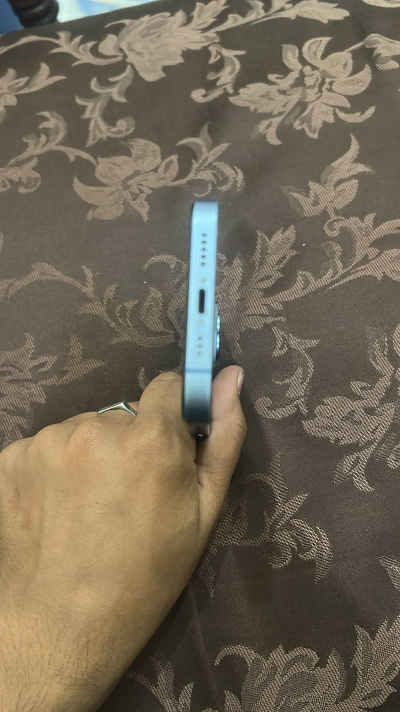 Apple iPhone 14 2