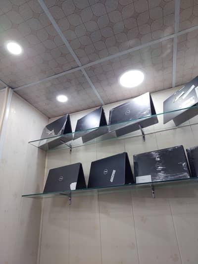 laptop shop