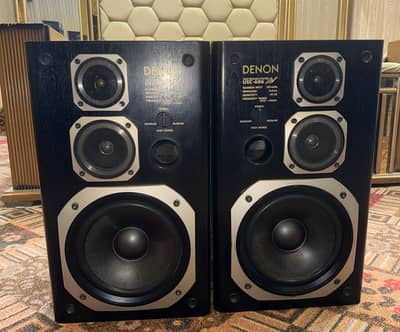 Denon speakers with good condition 10/ 10 frame all clear